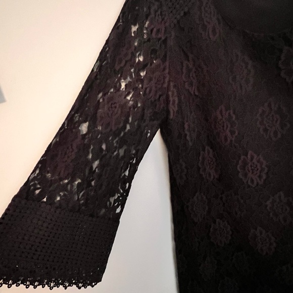 Woman’s Plus Size Black Lace Dress - Picture 3 of 4